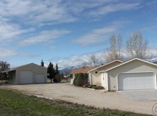 1195 Lazy J Ln, Corvallis, MT 59828