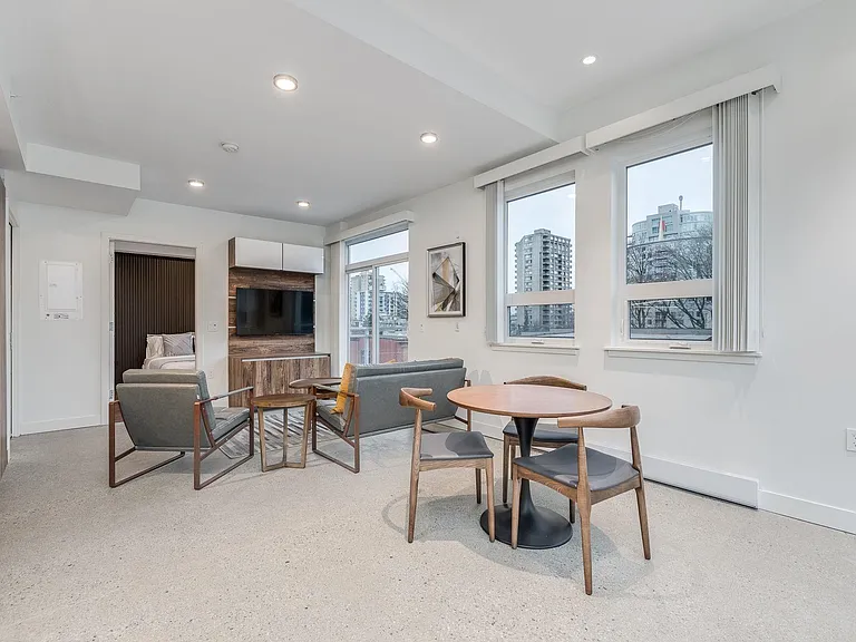 1170 Barclay St #305 — Photo 8