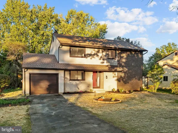 322 Twin Rivers Dr N, East Windsor, NJ 08520