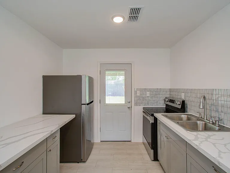 12642 Alice Ln S — Photo 5