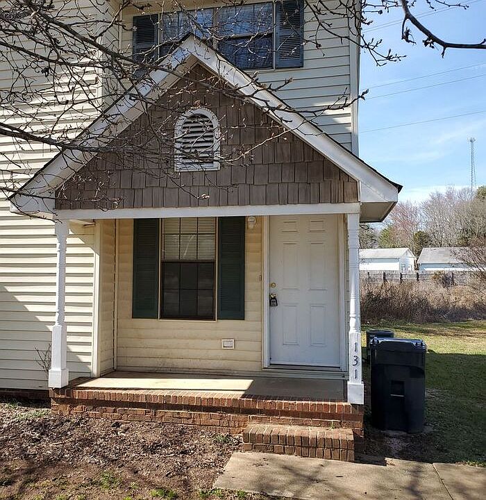 1st image of 131 Montague Dr