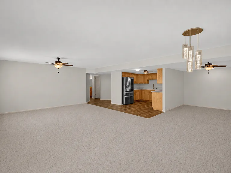7860 E Camelback Rd #211 — Photo 2