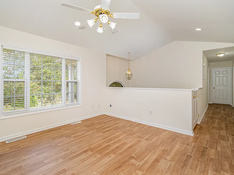 715 Afton Park Dr — Photo 11