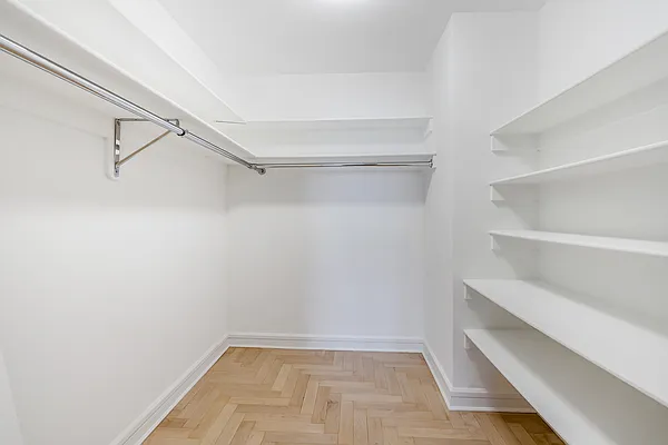 Sold by Manhattan Network Inc. | media 15