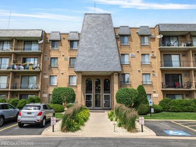 931 W Arquilla Dr APT 134, Glenwood, IL, 60425