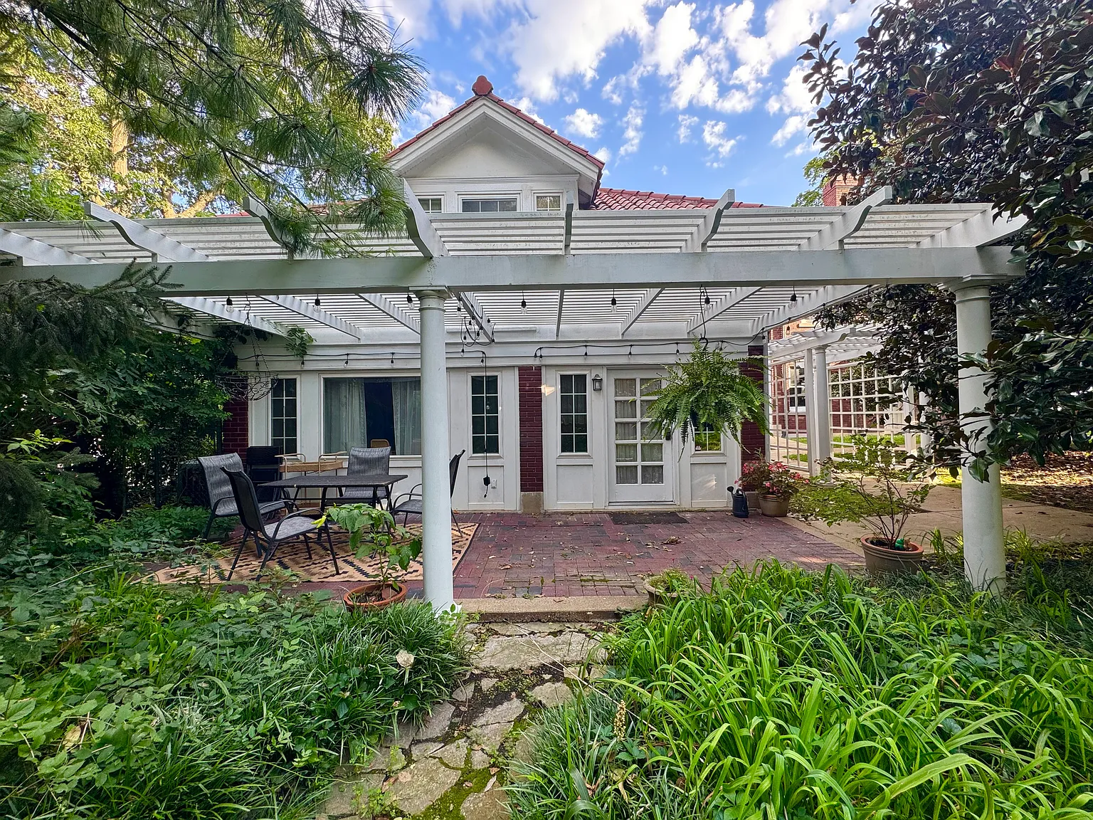 1 bed, 900 sqft, $1,650 — Photo 1