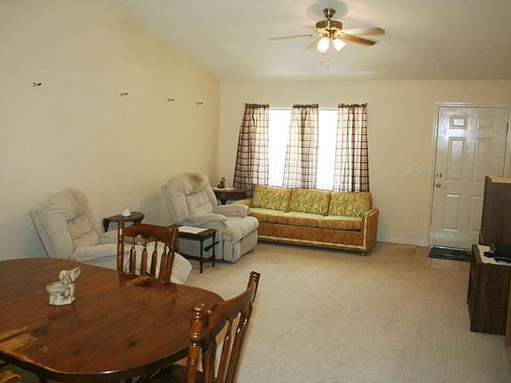 5th image of 3369 NE 41st Pl