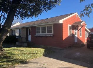 813 4th St SW, Waseca, MN 56093