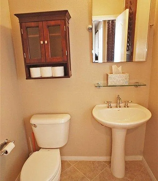 7778 Highwood Ave — Photo 7