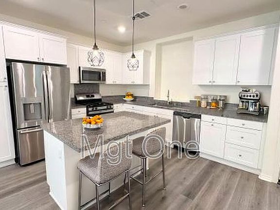 3rd image of 6072 Sendero Ave