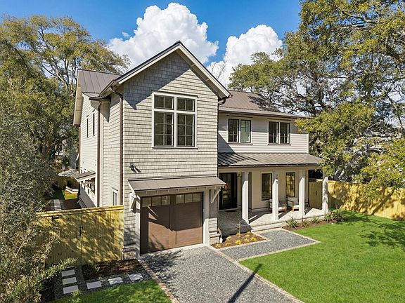 3rd image of 740 Atlantic St