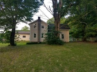 5742 Fikes Rd, Memphis, NY 13112