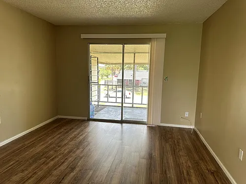 290 Flower Ln Photo 1