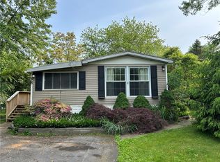 88 Prestige Dr, Clifton Springs, NY 14432
