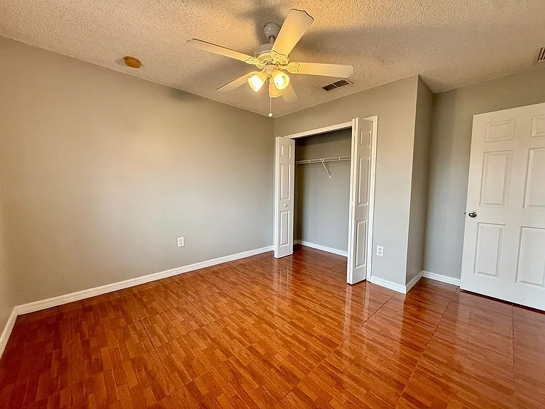 677 Elbridge Dr — Photo 16