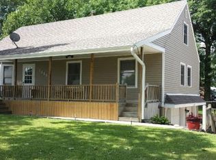 1322N N Dewey St, Maryville, MO 64468
