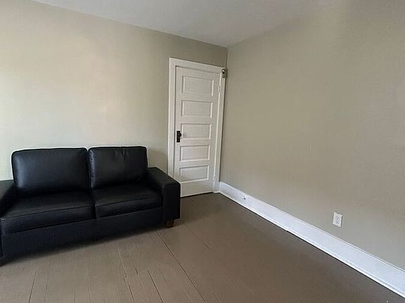 4th image of 14-18 Penn Ave #B