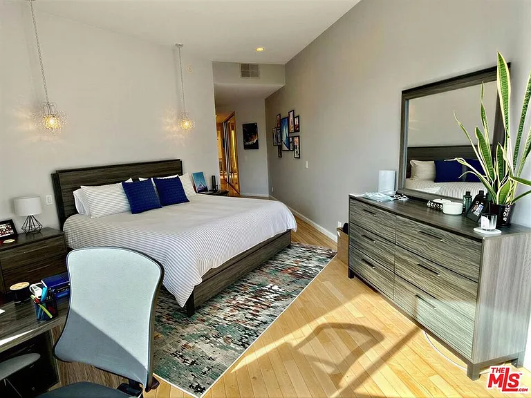 750 S Bundy Dr #203 — Photo 14