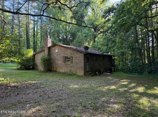992 Chicken Hollow Rd, Newport, TN 37821