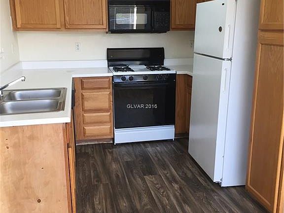 2nd image of 3060 Casey Dr Unit 103