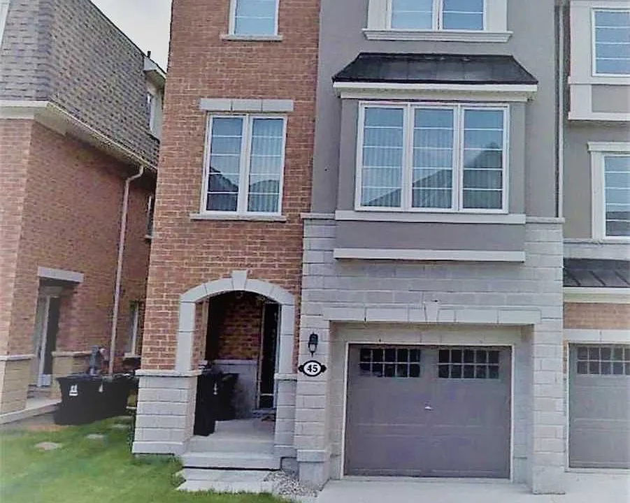 45 Fusilier Dr