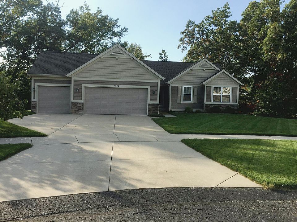 1st image of 4792 Winston Hill Dr NE