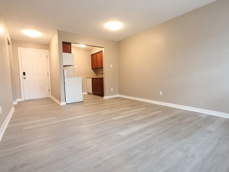 3021 Pestalozzi St #105 — Photo 4