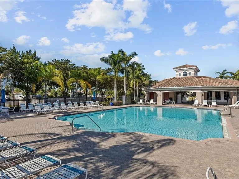 9999 Chiana Cir — Photo 41