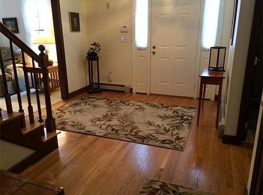 3rd image of 2 Carriage House Dr