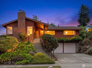 9612 55th Avenue S, Seattle, WA 98118