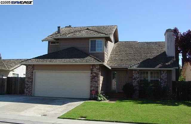 1st image of 600 E Jonquil Dr