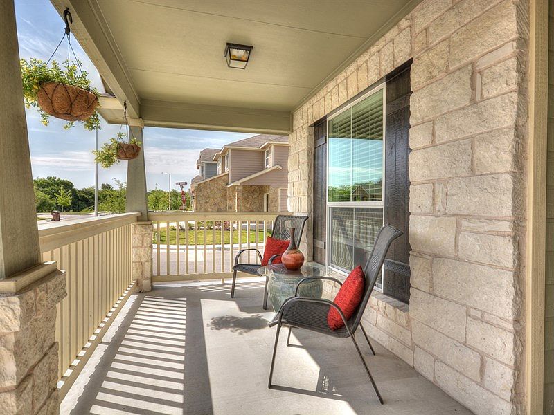 2nd image of 8500 Harrier Dr #261