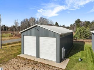 668 N Al Moses Rd, Lake City, MI 49651