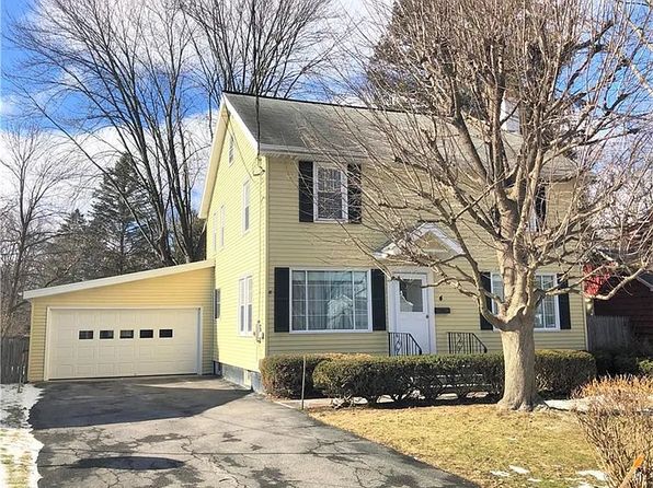 4 Donald Pl, Liverpool, NY 13090