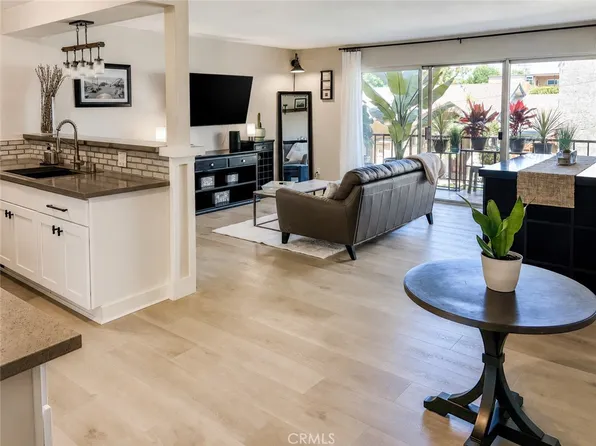 3609 E 2nd St Unit 205, Long Beach, CA 90803