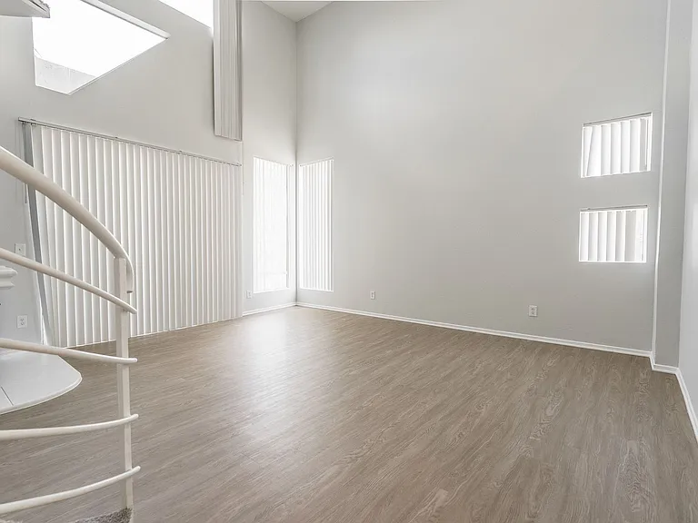 14056 Valleyheart Dr. — Photo 59