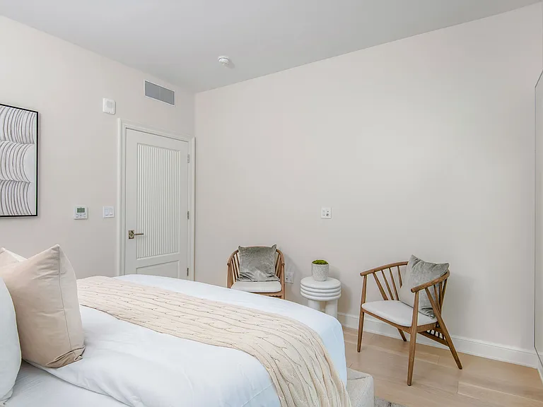 The Residences at Palisades Village — Photo 53