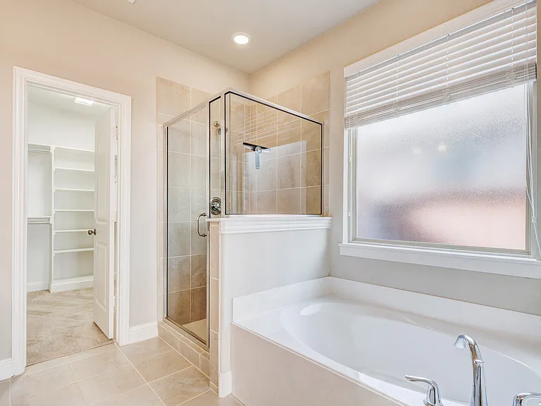 15609 Canyon Rdg — Photo 20