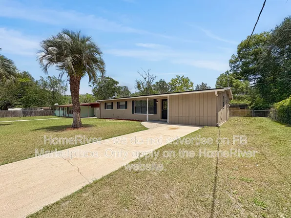 2141 Monteau Dr, Jacksonville, FL 32210