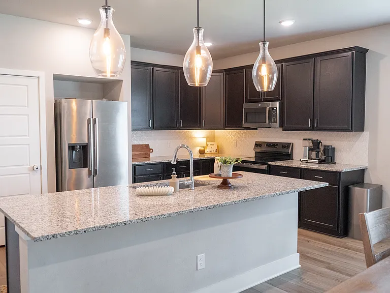 7909 Townsend Dr — Photo 8