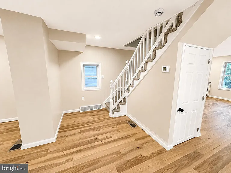 82 Central Ave — Photo 14