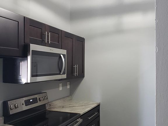 3rd image of 3556 Shenandoah Ave APT 211