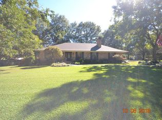 165 W Antigo St, Stamps, AR 71860