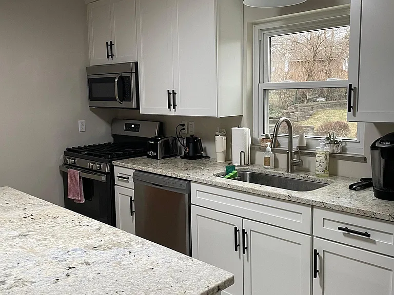 110 Glazier Ave #1 — Photo 14