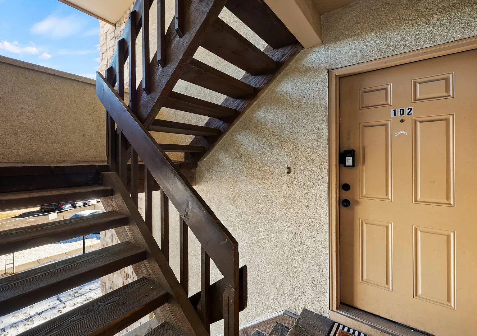Beautiful Southwest Colorado Springs Condo Near Fort Carson — Photo 3
