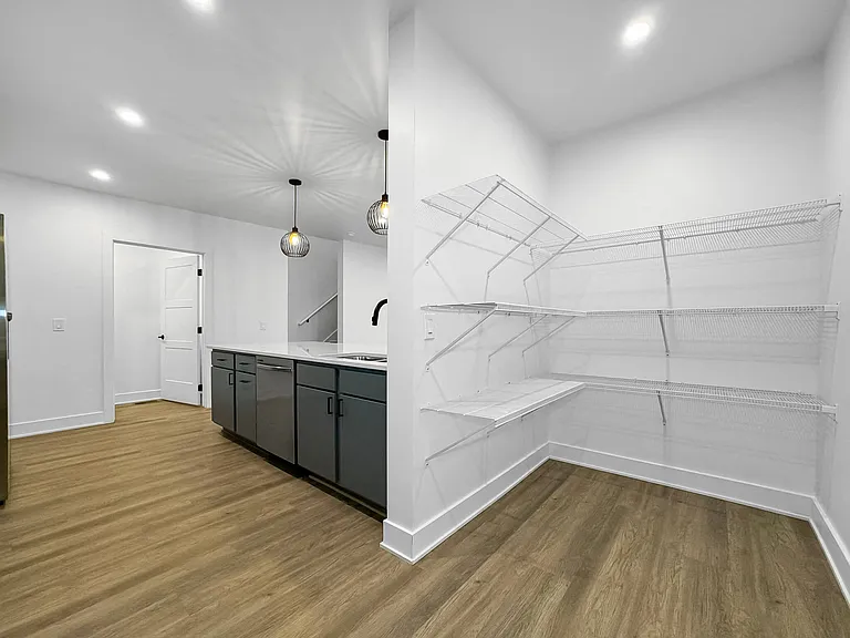 Matilda 235 Townhomes — Photo 13