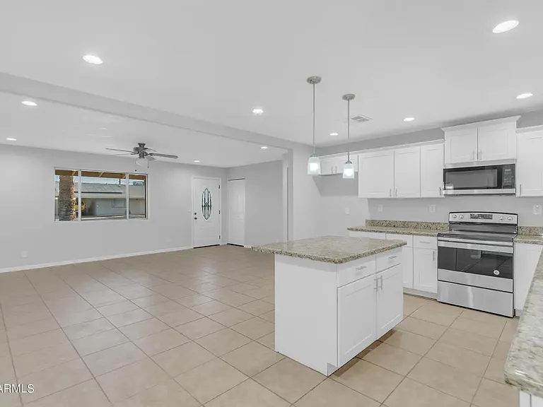 2115 E Birchwood Ave — Photo 3