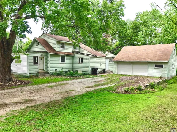 5120 SE 3rd Ter, Tecumseh, KS 66542