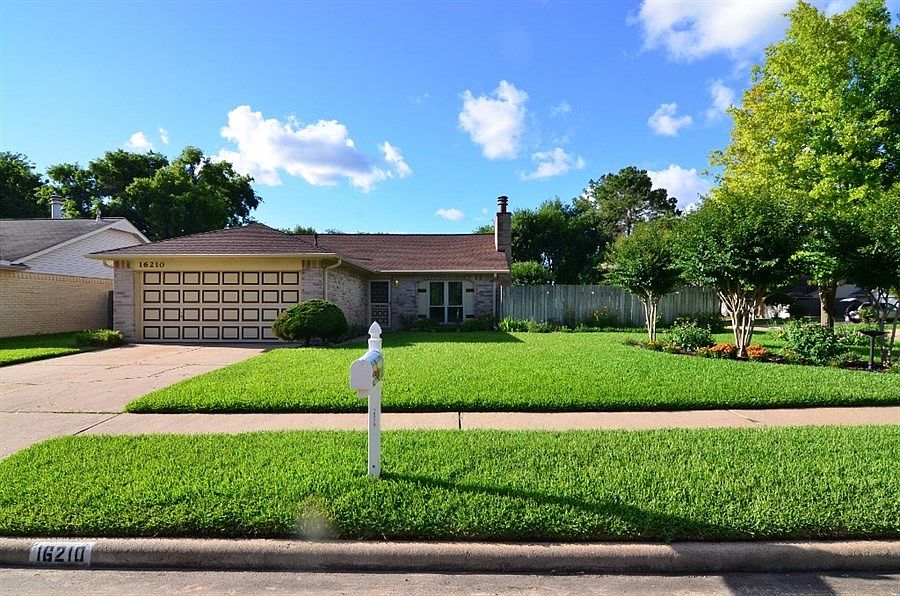 1st image of 16210 La Terra Dr