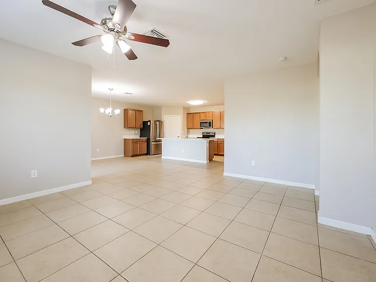 509 SW 11th Ave — Photo 6